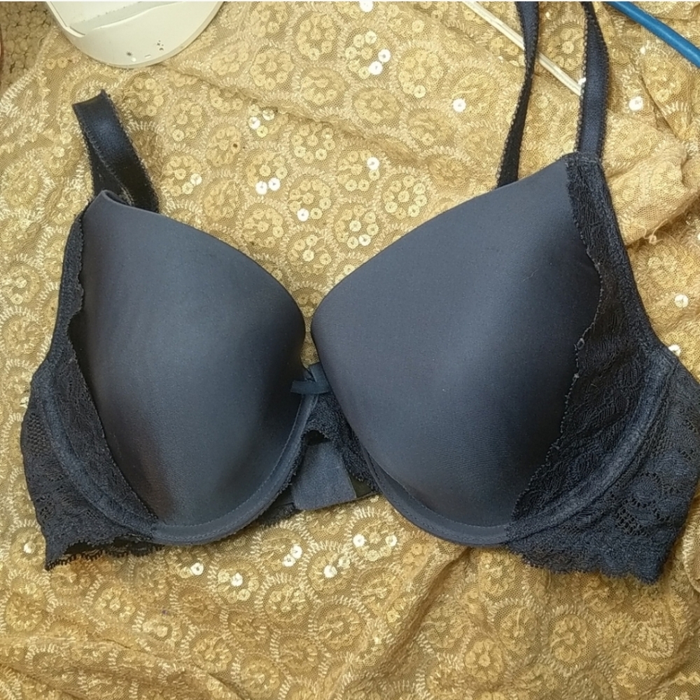 VICTORIA’S SECRET Bra
